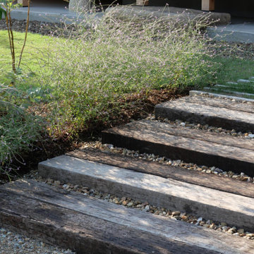 伊吹山を望む花火テラスのある家