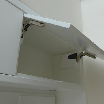 Top cupboard door opening