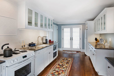 Example of a country kitchen design in New York