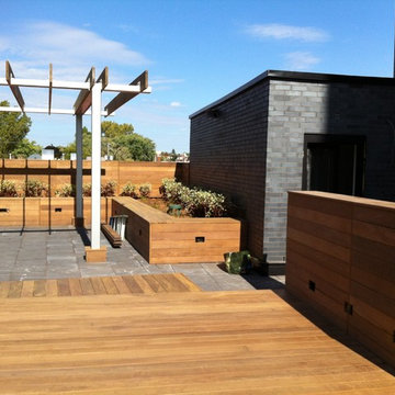 Toronto Ipe decking project by Super Decks Toronto