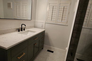 Example of a bathroom design in Vancouver
