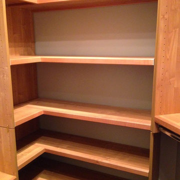 Maple Walk-in w/ irregular shape