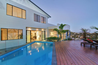 This is an example of a contemporary pool in Brisbane.