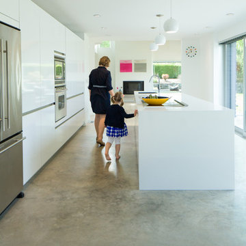 White Modern Kitchen