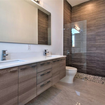 Contemporary Home - 02