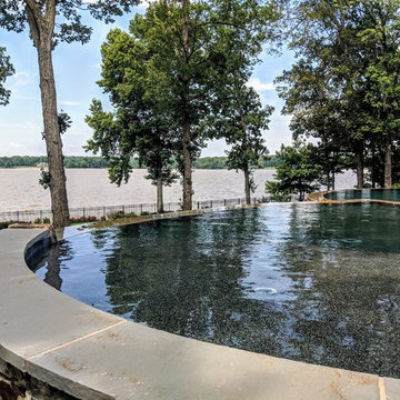Lakeside Luxury Vanishing Edge Pool