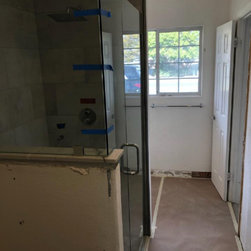 Mandril, Bonita - Shower Doors