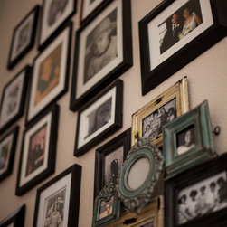 Modern Havana Living - photo wall - Home Decor