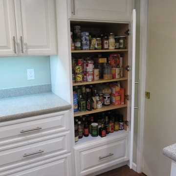 Closeup of Pantry-Lots of adjustable shelves