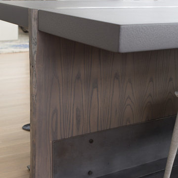 FLOE Organic Live Edge, Cement ans Hot Rolled Steel Dining Table
