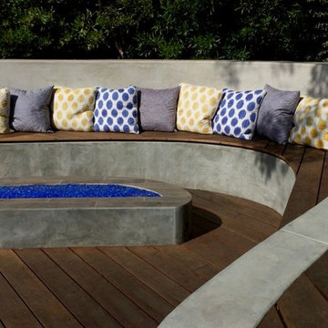 California Wave Deck fire pit seating space