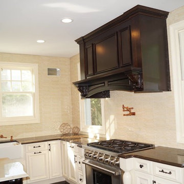Transitional Elegant Kitchen