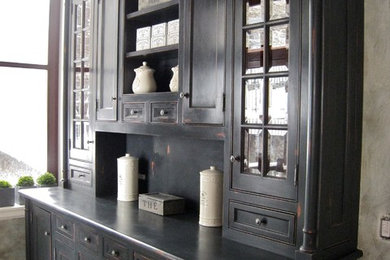 Inspiration for a timeless kitchen remodel in Montreal