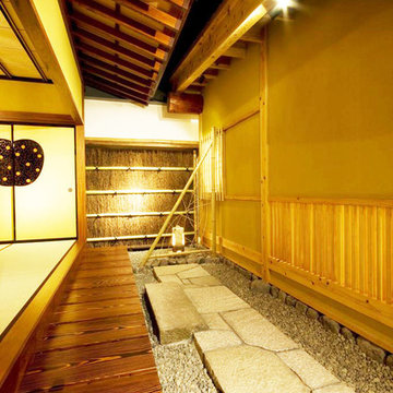 Asian Traditional Side Walk