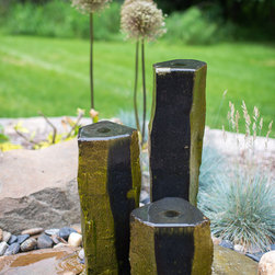 Modern Rustic Back Yard Remodel - Outdoor Fountains And Ponds