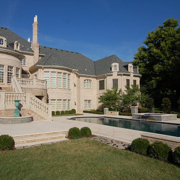 Nicholasville Residence