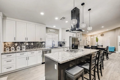 Kitchen photo in Austin