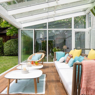 Proyecto de diseño de terraza con pérgola de cristal
