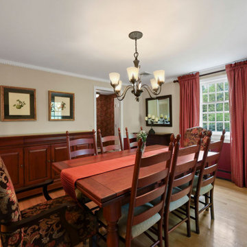 17 Stonepost Road, Glastonbury, CT 06033