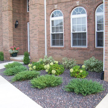 Plant bed with trap rock