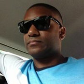 Laurence Greaves's photo