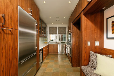 Inspiration for a contemporary kitchen remodel in DC Metro
