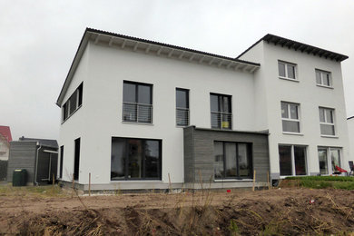 Zweistöckiges Modernes Einfamilienhaus mit Pultdach und Ziegeldach in Nürnberg