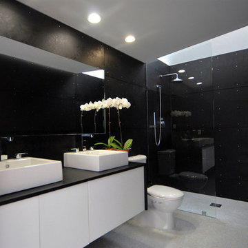 Richlite in the Bath