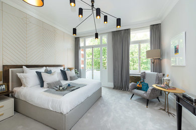 Transitional bedroom in London.