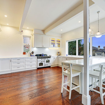 Open Plan Country Style Kitchen