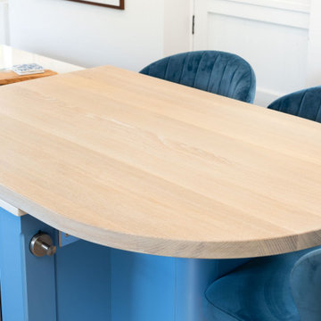 Italian-Inspired In-Frame Shaker Kitchen