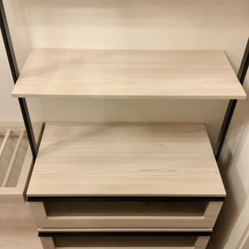 Dressing room with melamine chipboard metal structure