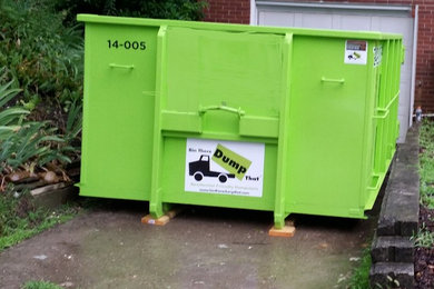 Tight Driveways & 1 Way Roads: Where Only a Residential Friendly Dumpster Can Go