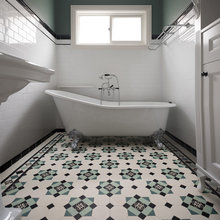 Bangalla Family Bathroom