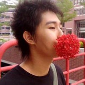 陳易先s foto