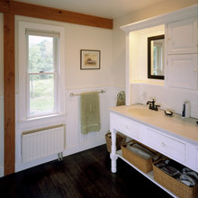 Farmhouse Bathrooms