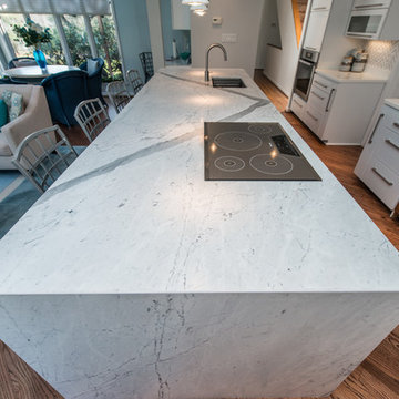 Statuary Venatino Honed Marble Kitchen