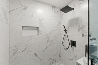 Inspiration for a modern bathroom remodel in Austin