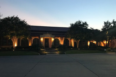 Design ideas for a modern landscaping in Dallas.