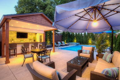 Patio - traditional patio idea in Toronto