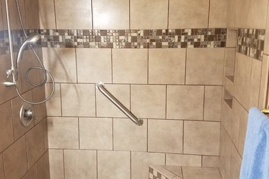 Example of a classic bathroom design in Austin