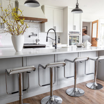 Cain Stool – White