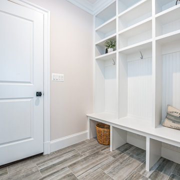 Mud Rooms/Informal Entry by Meridian Homes Inc.