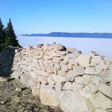 Gravity Wall - Dry Stack Stones