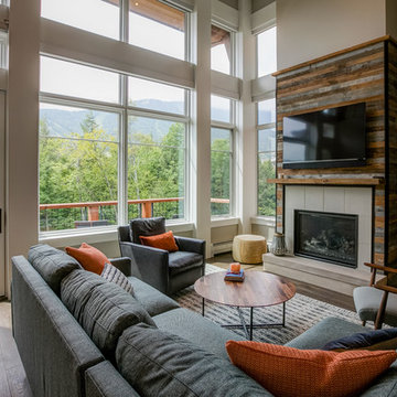 Stylish Mountain Home