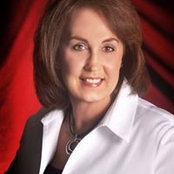 Janet Bourne's photo