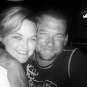 Billie Karnes's photo