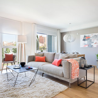 PISO MUESTRA EN LLEIDA  by HOME DECO