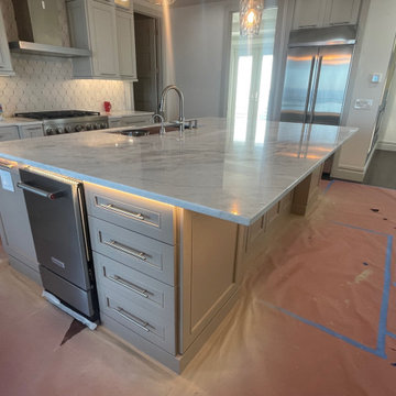 Modern Cabinet Refinishing [Kitchen & Bathroom] - New Smyrna Beach FL