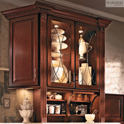 KraftMaid: Classic Camed Glass Insert - Kitchen Cabinetry